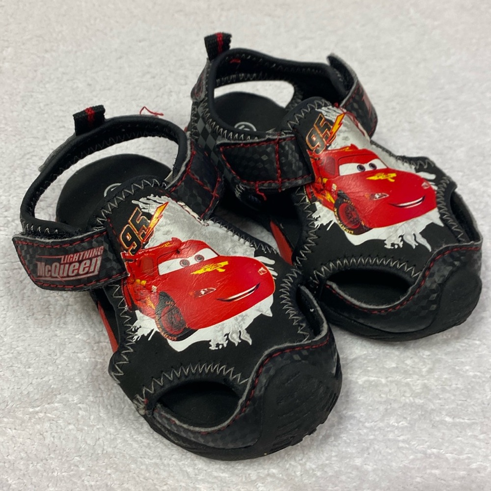 Disney Pixar cars bump toe lightning McQueen sport sandal size 5
